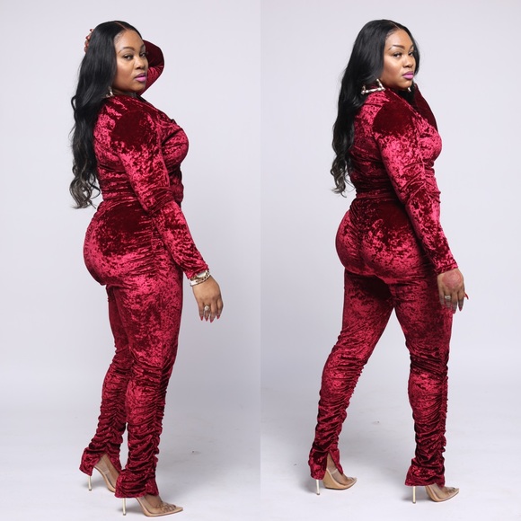 Other - Burgundy 2 piece tracksuit